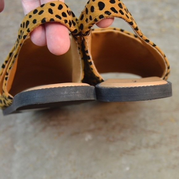 NWOT Qupid Cheetah Print Faux Suede Open Toe Flat Sling Back Sandals, Size 9 - Picture 5 of 9